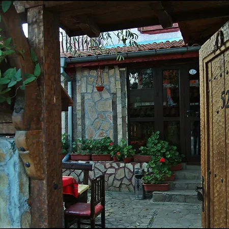Kraipaten Rai Hotel