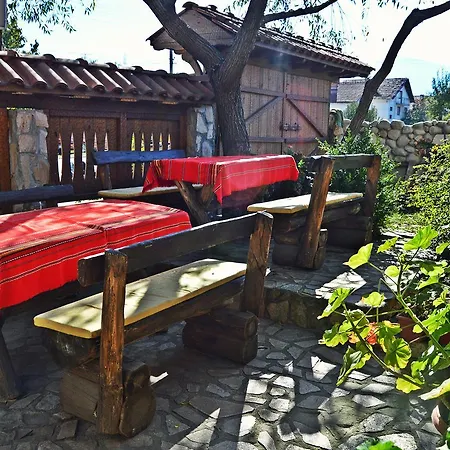 Kraipaten Rai Hotel *