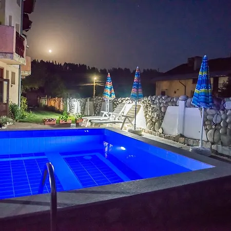 Kraipaten Rai Hotel *
